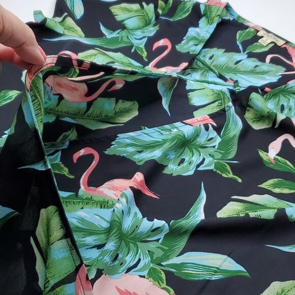 NEW PINK FLAMINGO TROPICAL WRINKLE FREE TOP M medium NWT - Picture 5 of 12